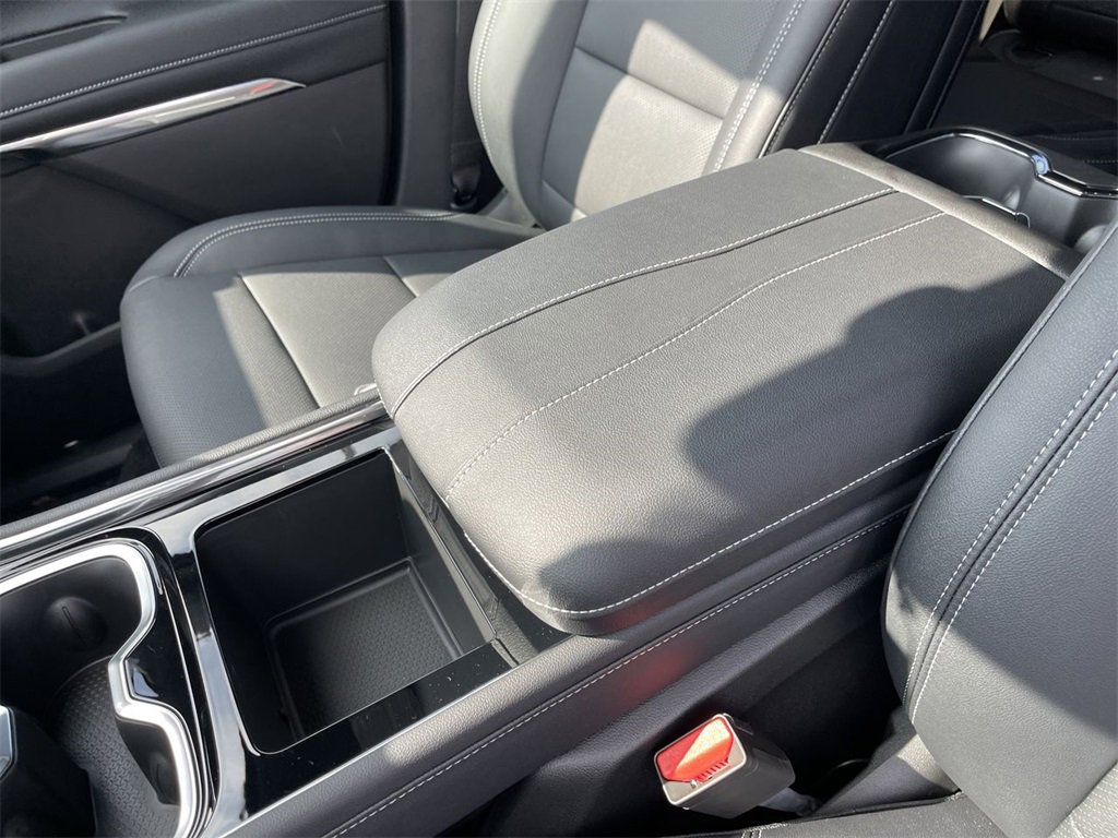 New 2026 Chevrolet Traverse LT w/ Midnight/Sport Edition image 21