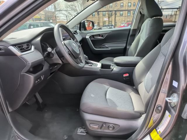 Certified 2025 Toyota RAV4 XLE image 17