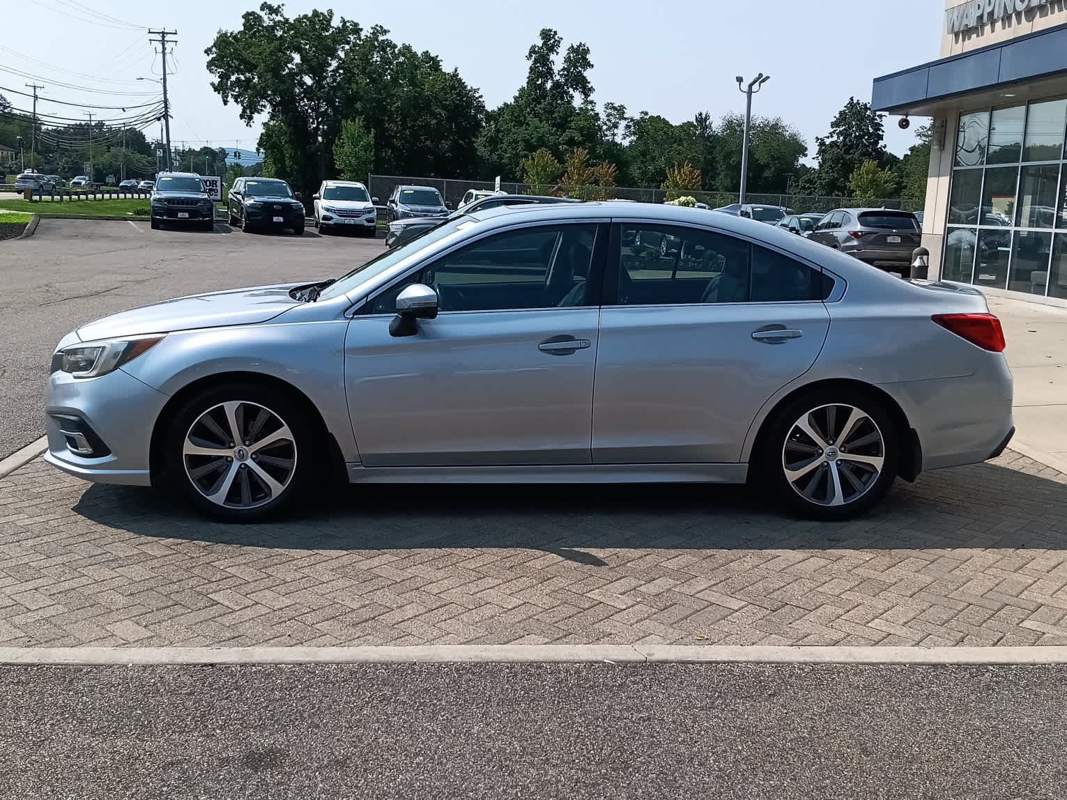 Used 2019 Subaru Legacy 2.5i Limited AWD/4WD image 2