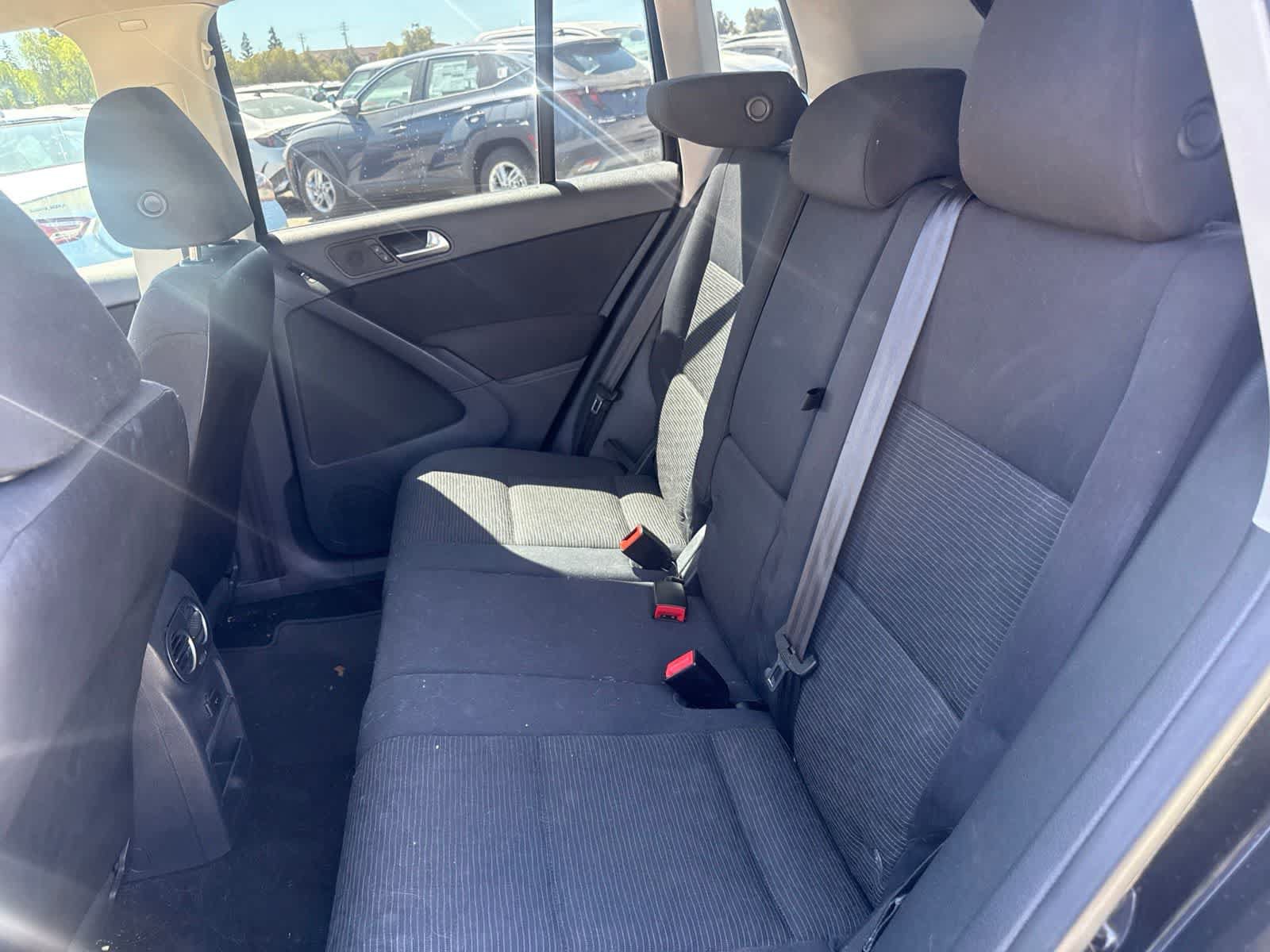 Used 2012 Volkswagen Tiguan S FWD image 15