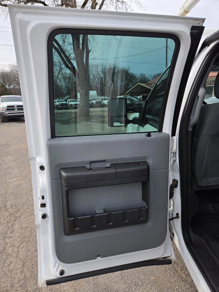 Used 2015 Ford F250 XL w/ Power Equipment Group image 41