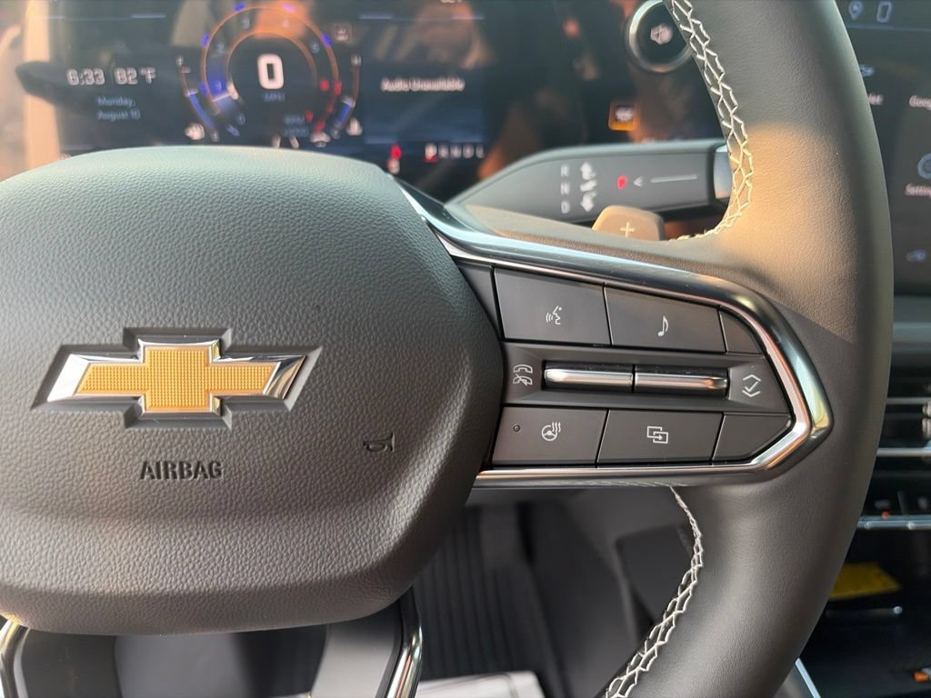 New 2026 Chevrolet Traverse LT w/ Driver Confidence Package AWD/4WD image 17