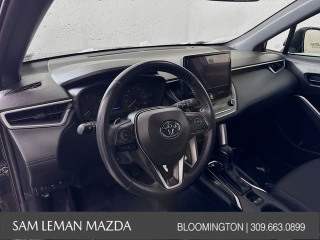 Used 2024 Toyota Corolla Cross SE w/ Moonroof Package image 9