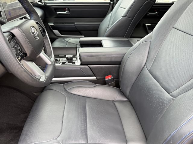 Used 2025 Toyota Sequoia Platinum AWD/4WD image 10