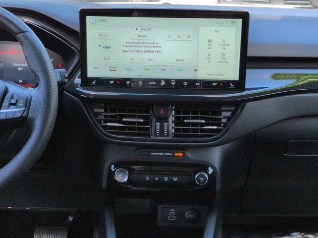 Used 2025 Ford Escape ST-Line w/ Tech Pack #1 FWD image 17