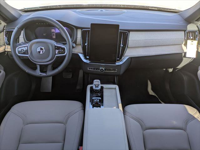 New 2026 Volvo XC90 B6 Core image 11