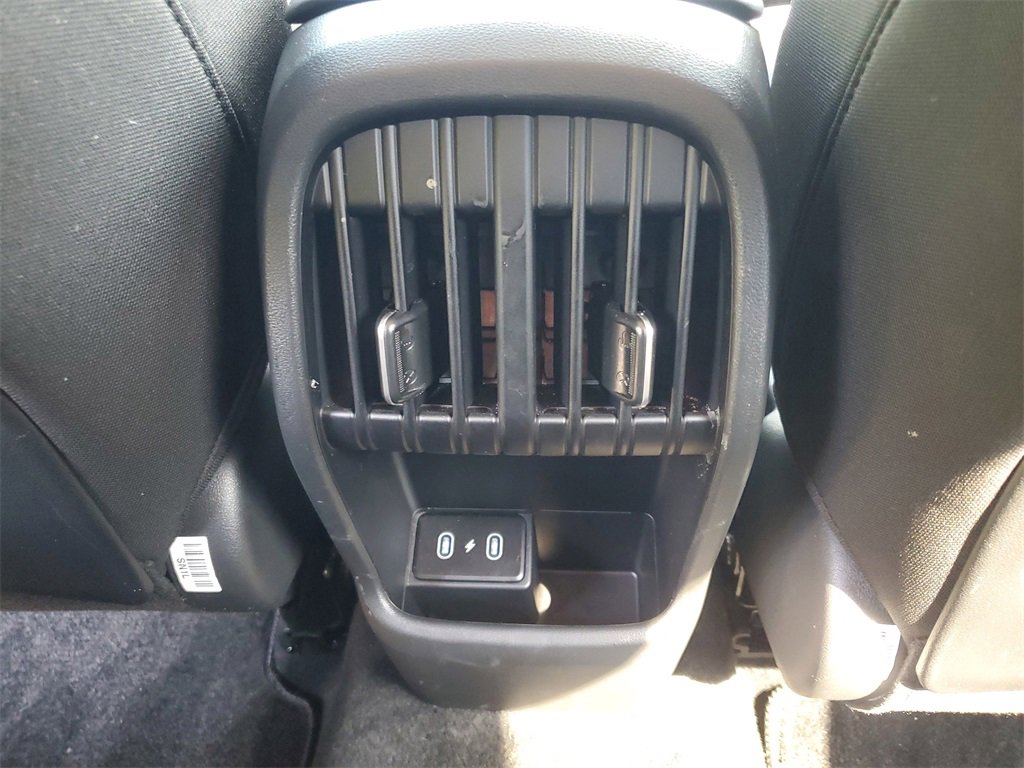 Used 2025 Hyundai Kona SEL image 11