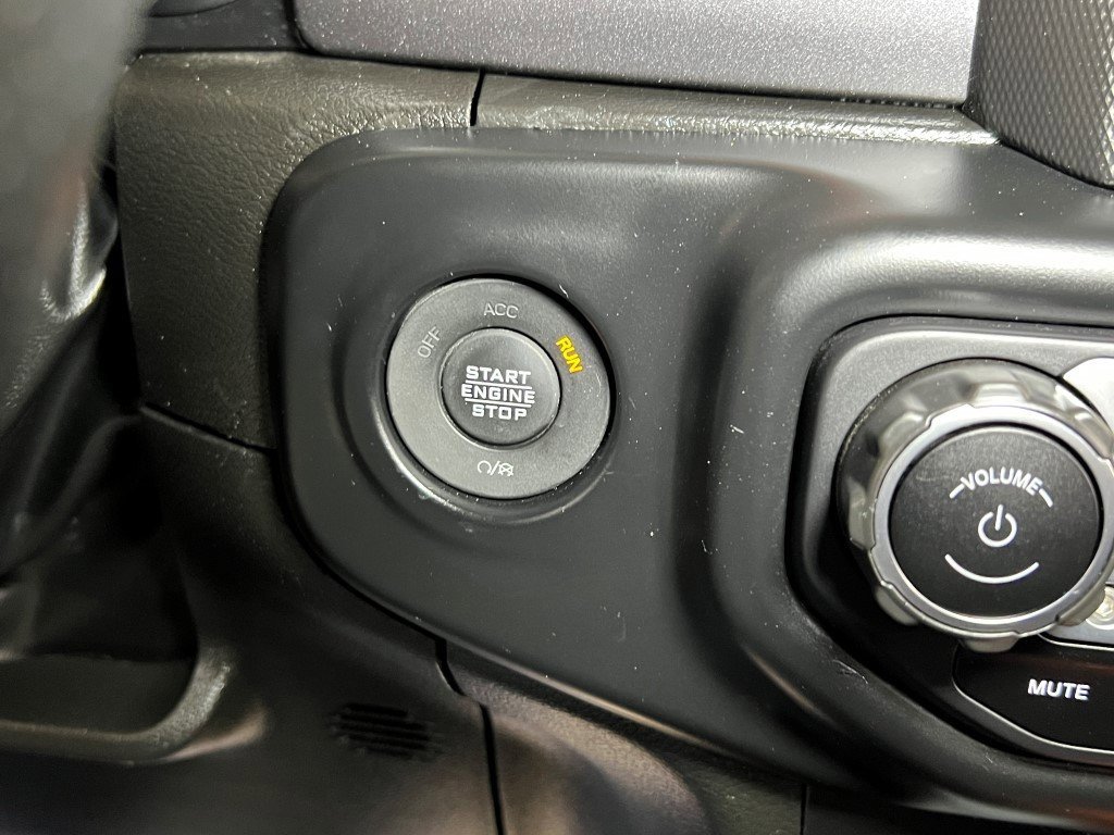 Certified 2022 Jeep Gladiator Mojave w/ LED Lighting Group image 40