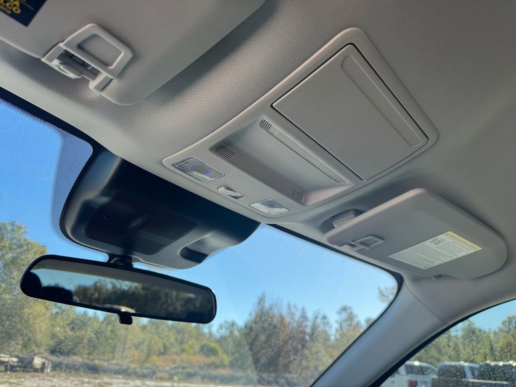 New 2025 Ford Maverick XL w/ Equipment Group 102A image 37