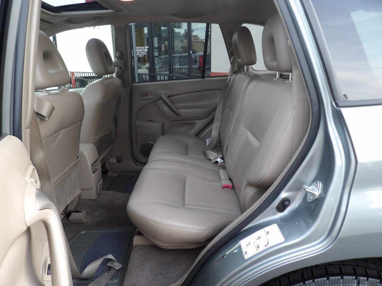 Used 2005 Toyota RAV4 4WD image 9