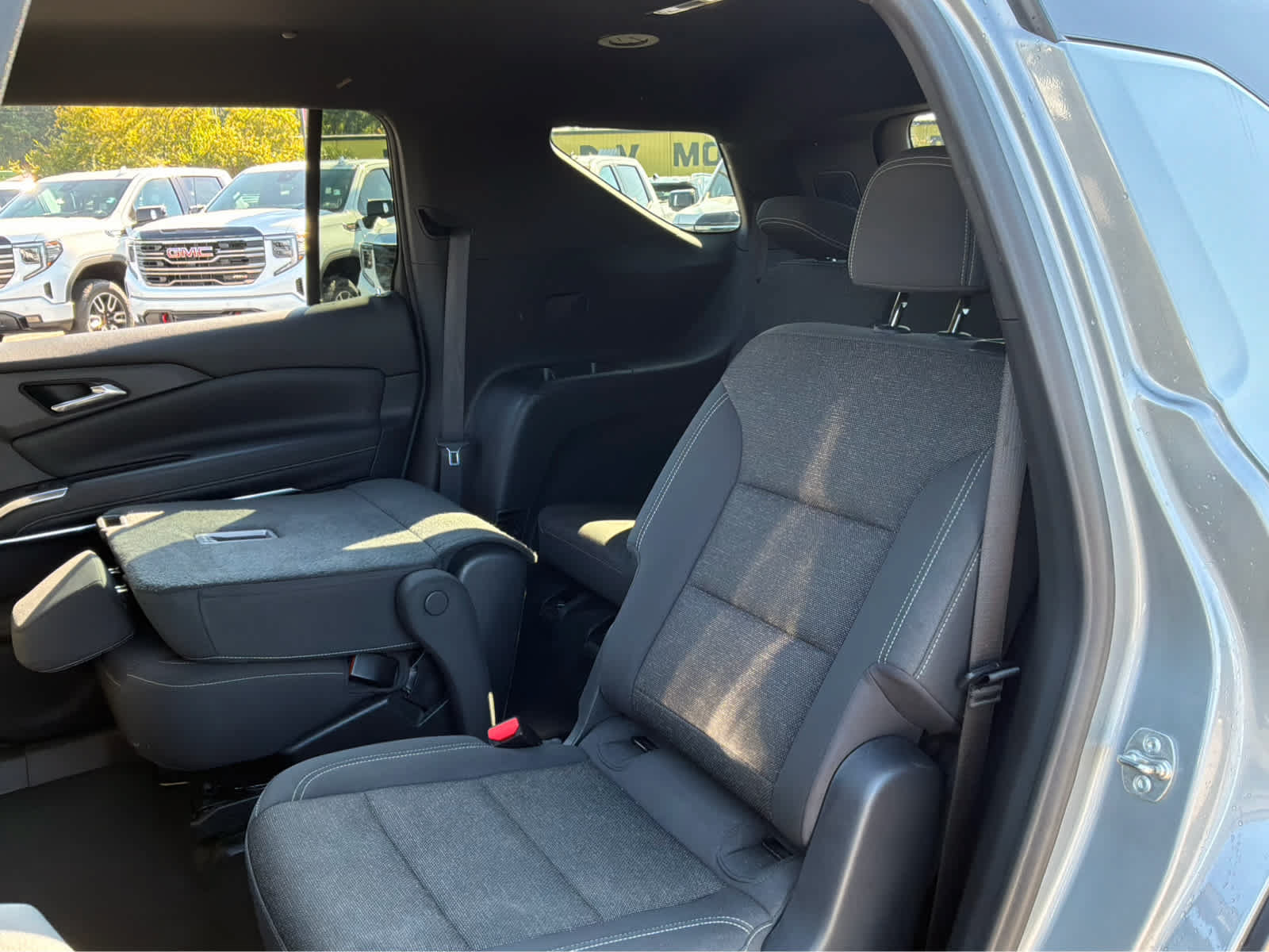 Used 2024 Chevrolet Traverse LT AWD/4WD image 18