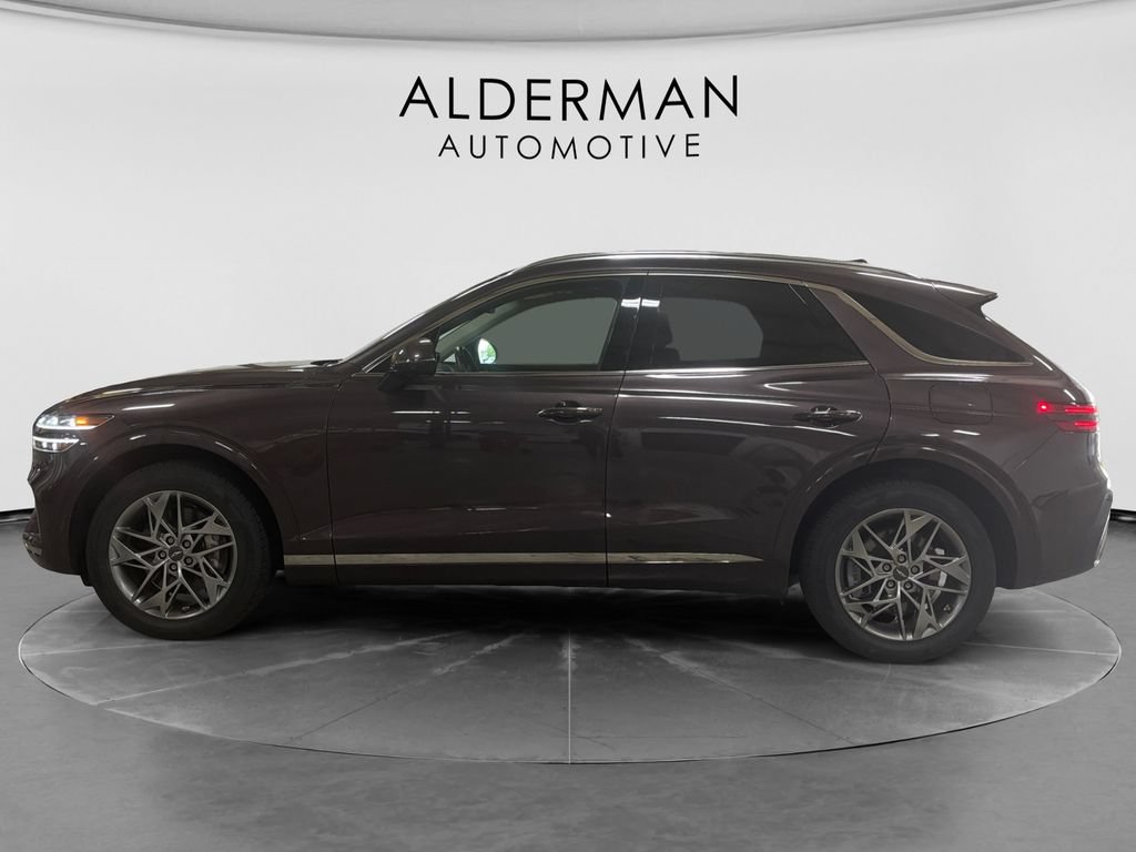Used 2023 Genesis GV70 2.5T w/ Select Package AWD/4WD image 2