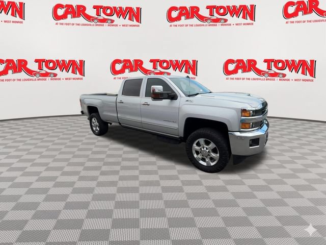 Used 2019 Chevrolet Silverado 2500 LTZ w/ Duramax Plus Package AWD/4WD image 2
