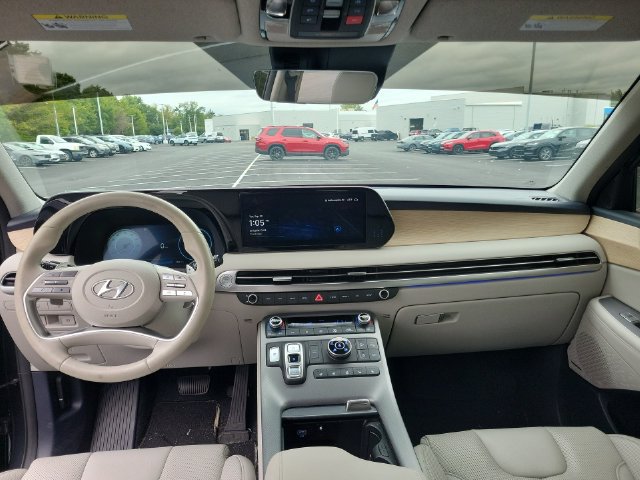 Used 2024 Hyundai Palisade Limited AWD/4WD image 20