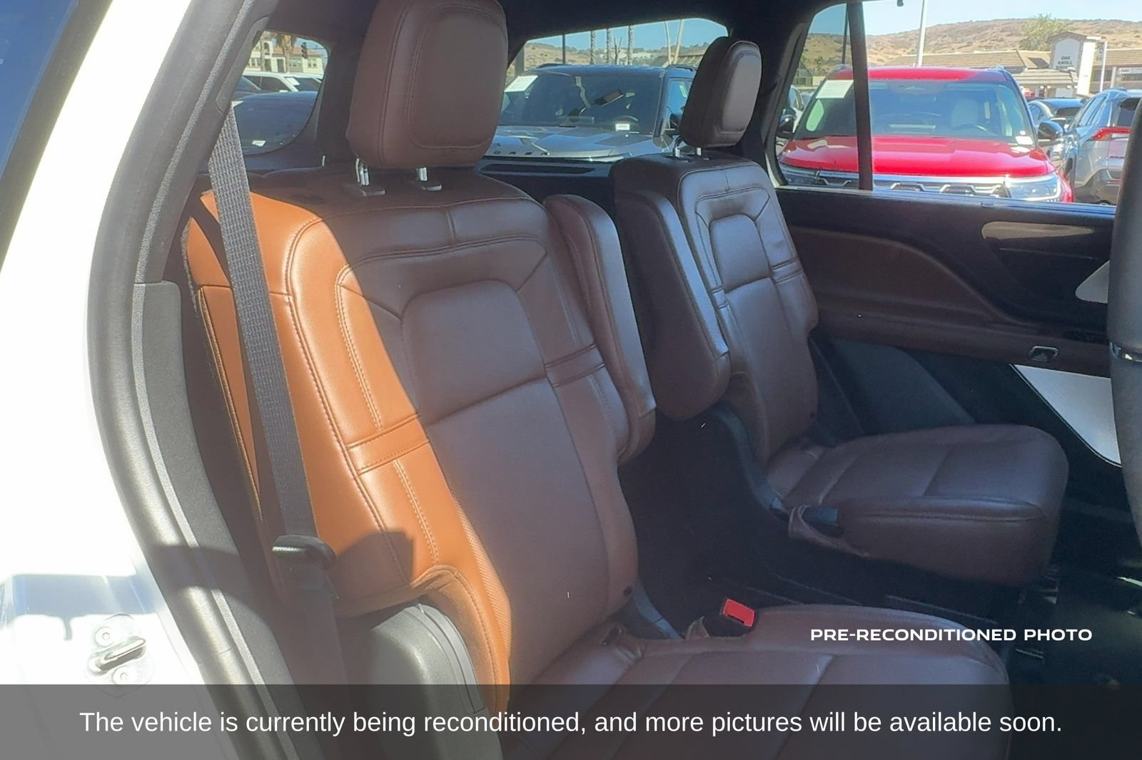 Used 2024 Lincoln Aviator Reserve w/ Equipment Group 201A RWD image 13