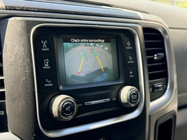 Used 2015 RAM 1500 Classic SLT w/ SLT Plus D←cor Group AWD/4WD image 11