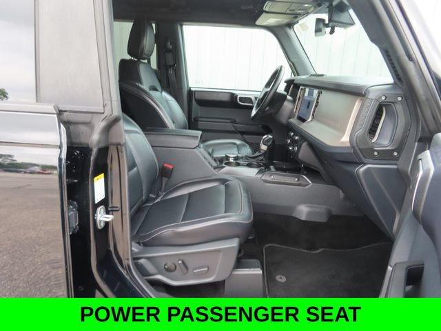 Used 2025 Ford Bronco Outer Banks AWD/4WD image 24
