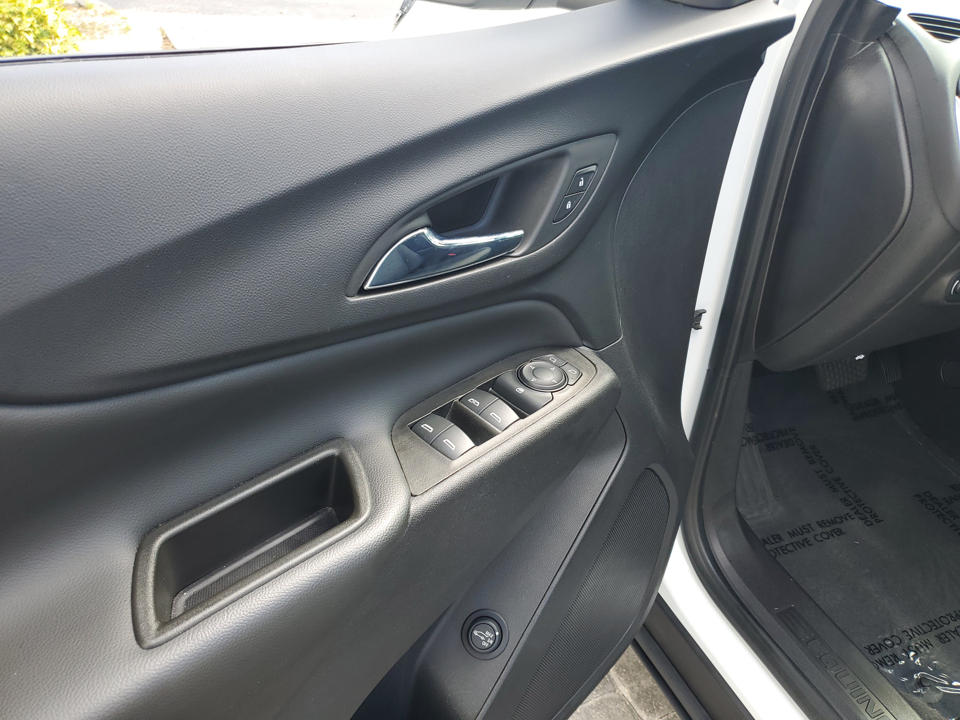 Used 2024 Chevrolet Equinox LT w/ LPO, Cargo Package FWD image 19