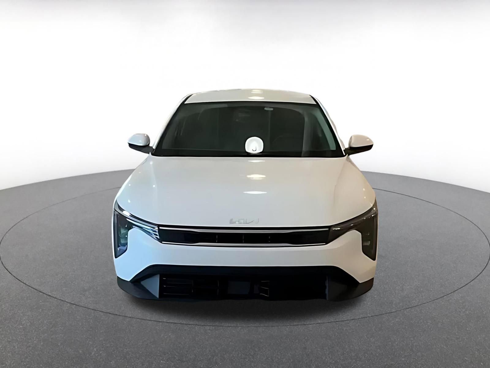 Used 2025 Kia K4 LXS image 4