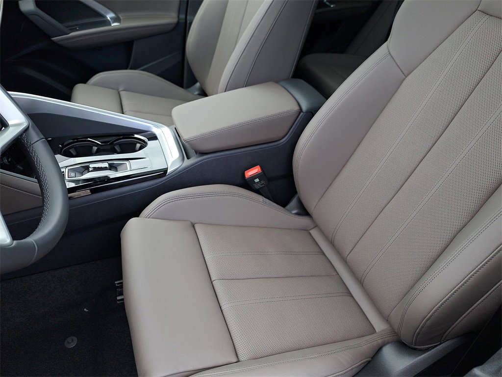 New 2025 Audi Q5 Premium Plus image 18