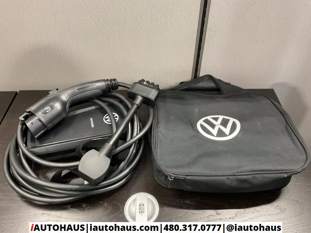 Used 2025 Volkswagen ID. Buzz Pro S Plus RWD image 56