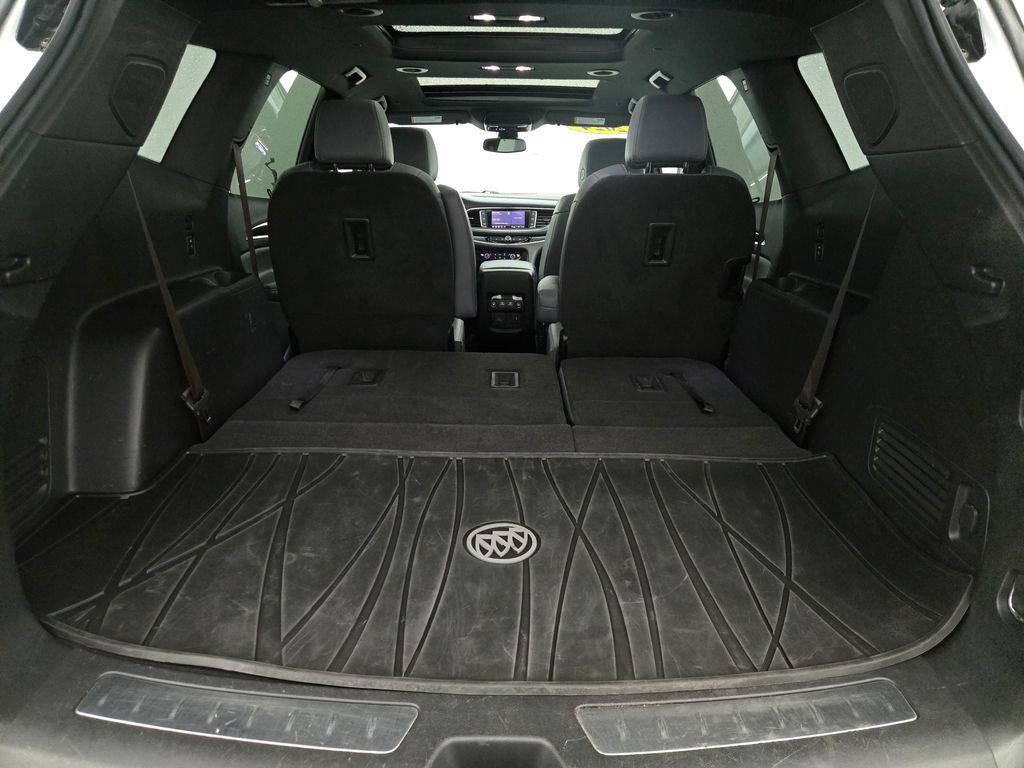 Used 2024 Buick Enclave Essence image 22