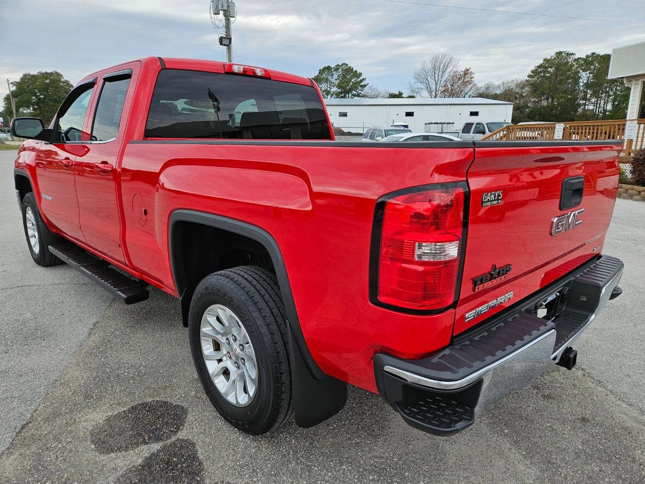 Used 2014 GMC Sierra 1500 SLE w/ Suspension Package, Off-Road image 4