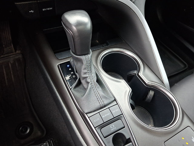 Used 2024 Toyota Camry XSE w/ Cold Weather Package AWD/4WD image 18