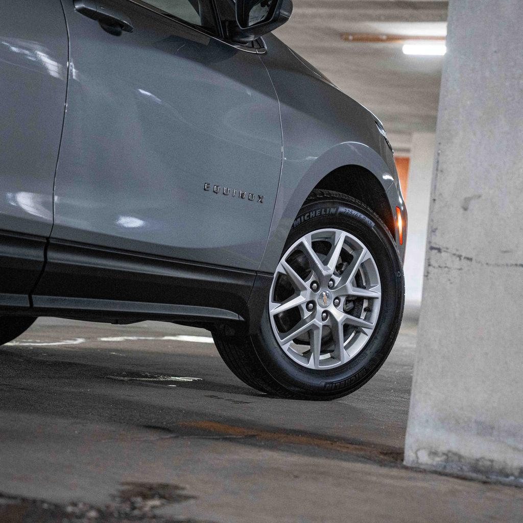 Used 2023 Chevrolet Equinox LT FWD image 7