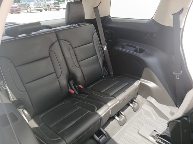 Used 2023 GMC Acadia Denali w/ Denali Ultimate Package FWD image 13