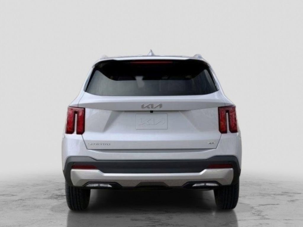 Used 2025 Kia Sorento S image 5