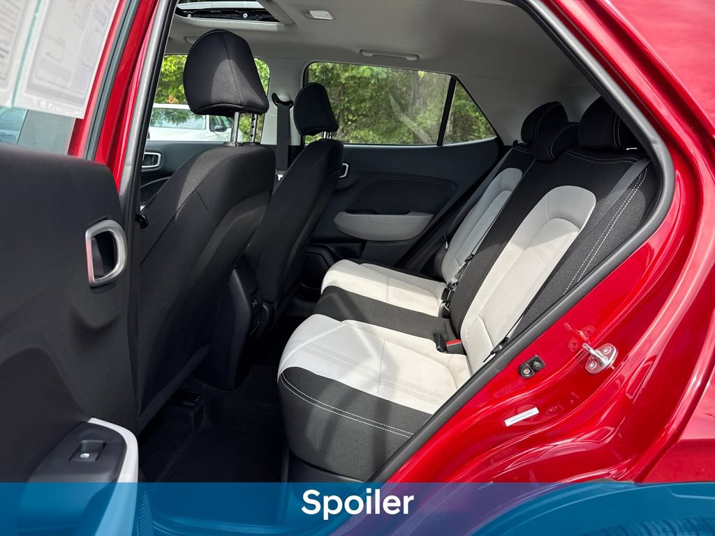 Used 2025 Hyundai Venue SEL FWD image 36