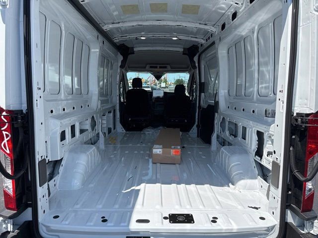 New 2025 Ford Transit 250 148 Medium Roof w/ Upfitter Package RWD image 18