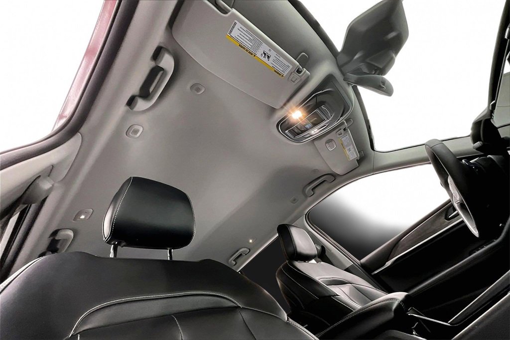 Used 2023 Jeep Grand Cherokee Limited w/ Black Appearance Package image 22