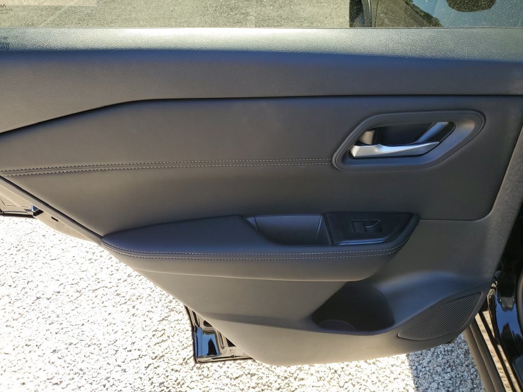 New 2026 Nissan Rogue Dark Armor FWD image 9