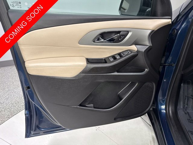 Used 2023 Chevrolet Traverse LS AWD/4WD image 5
