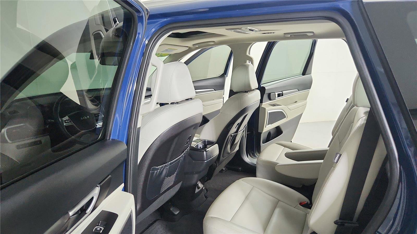 Used 2025 Kia Telluride S image 18