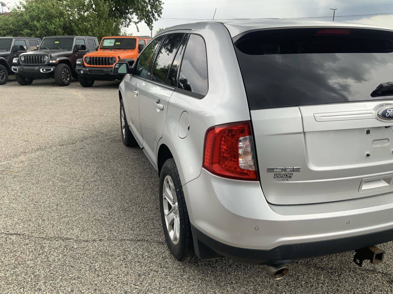 Used 2013 Ford Edge SEL FWD image 14