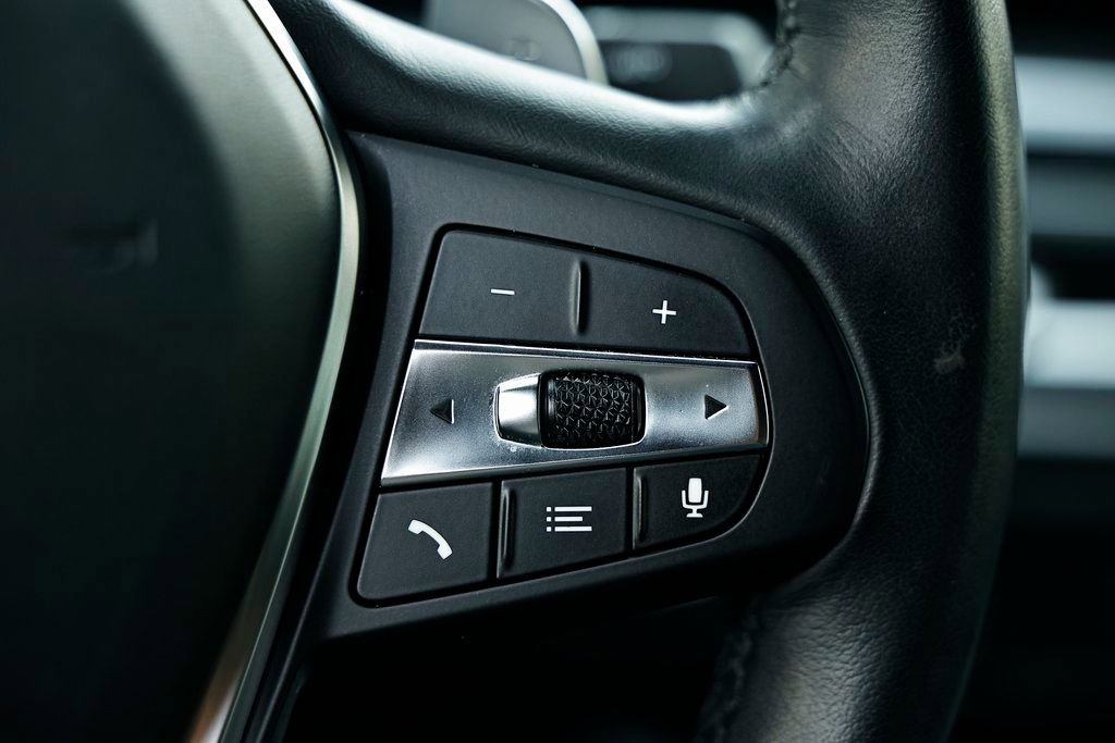 Used 2023 BMW 330i xDrive 330i xDrive w/ Driving Assistance Package image 33