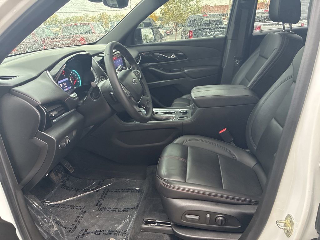 Used 2023 Chevrolet Traverse RS w/ LPO, Floor Liner Package image 17