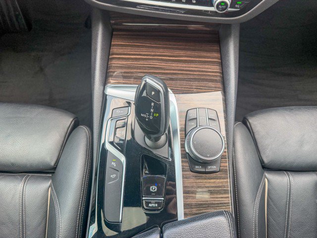 Used 2017 BMW 530i RWD image 10