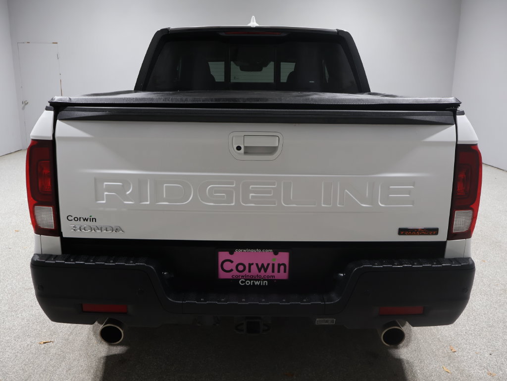Used 2025 Honda Ridgeline TrailSport image 3