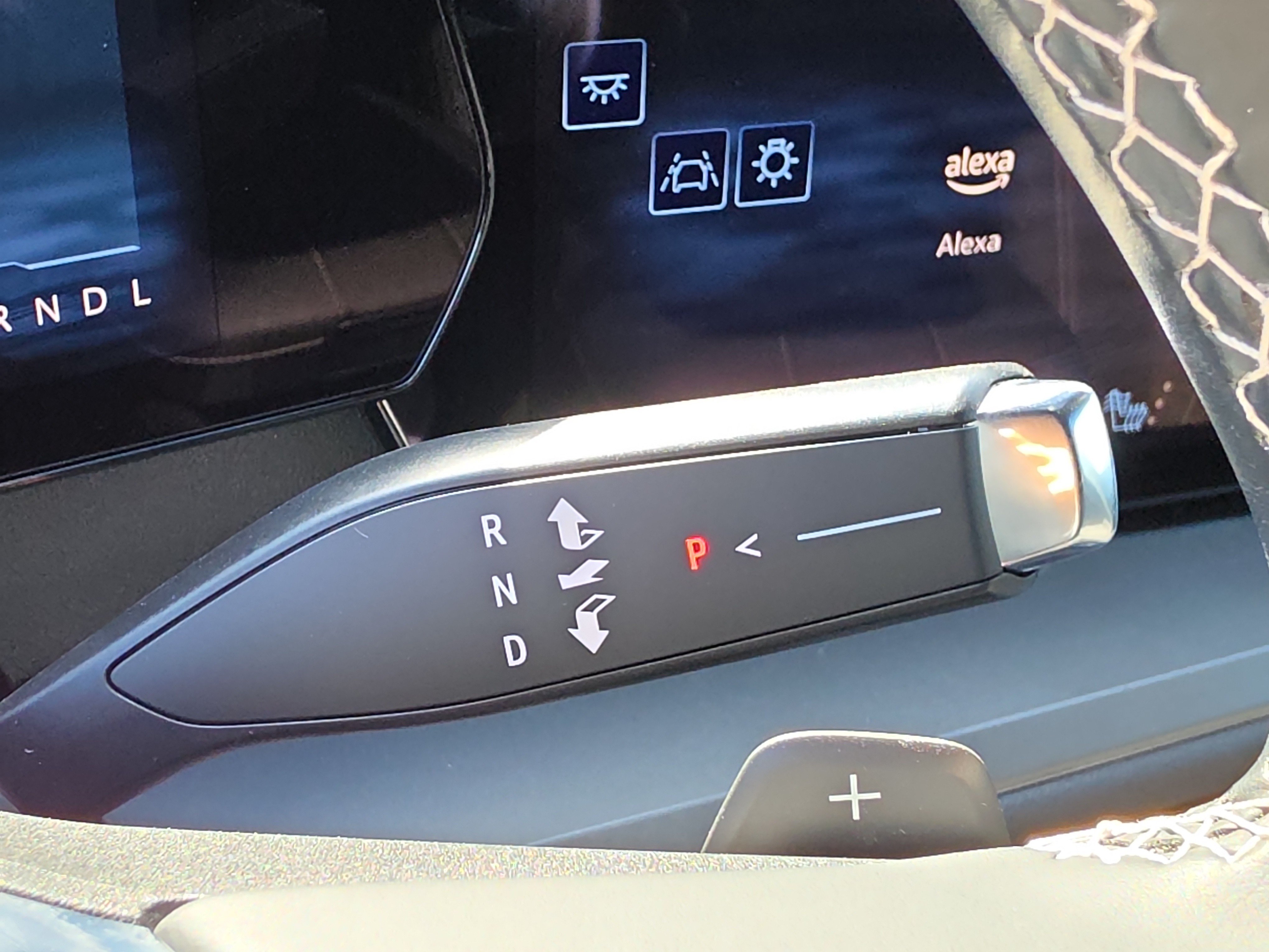 Used 2025 Chevrolet Traverse LT FWD image 28