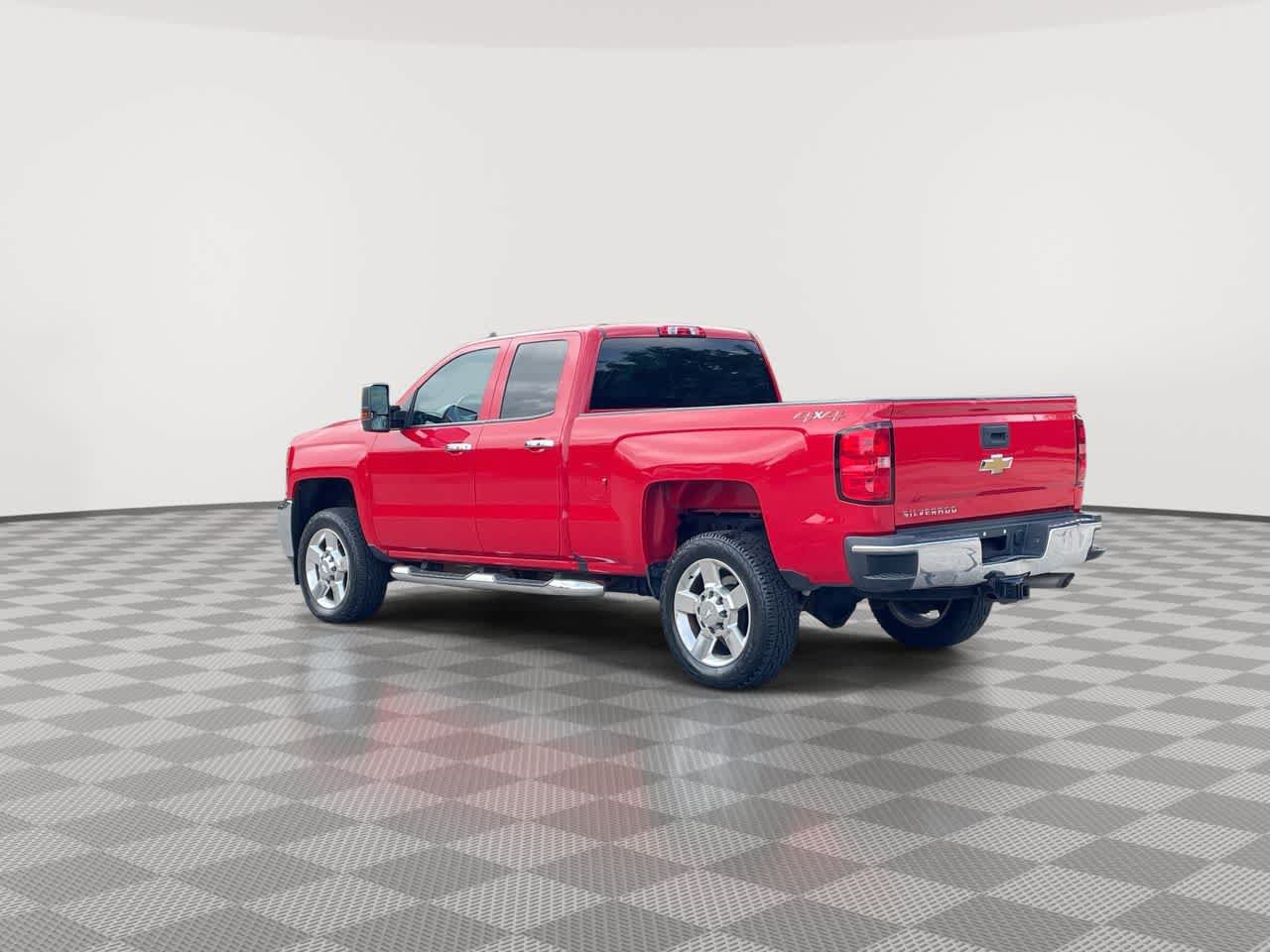 Used 2019 Chevrolet Silverado 2500 W/T w/ Snow Plow Prep Package AWD/4WD image 6
