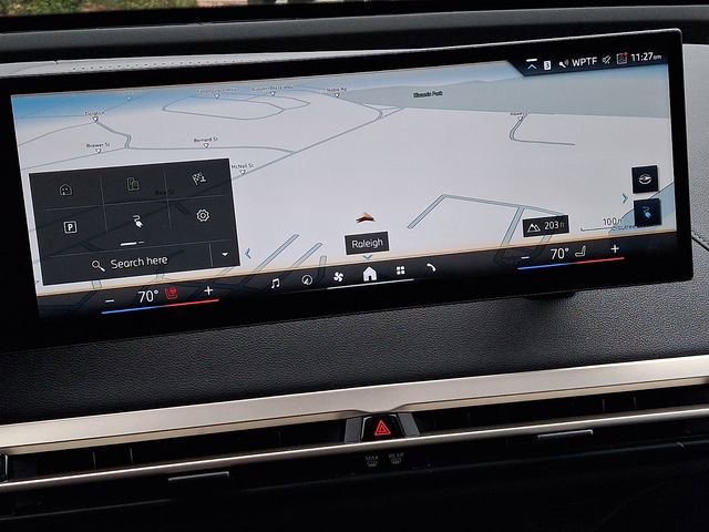 Used 2024 BMW iX xDrive50 w/ Premium Package image 23