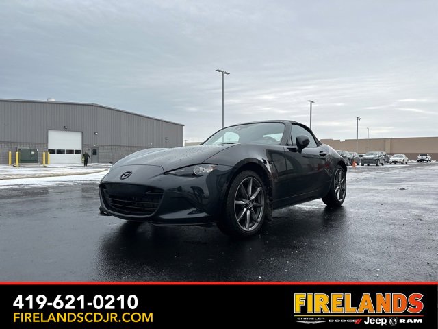 Used 2022 MAZDA MX-5 Miata Grand Touring w/ Weather Package image 3
