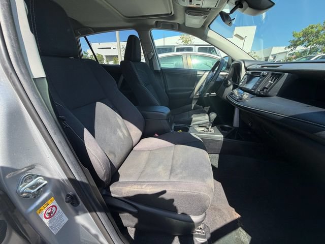 Used 2018 Toyota RAV4 XLE FWD image 14