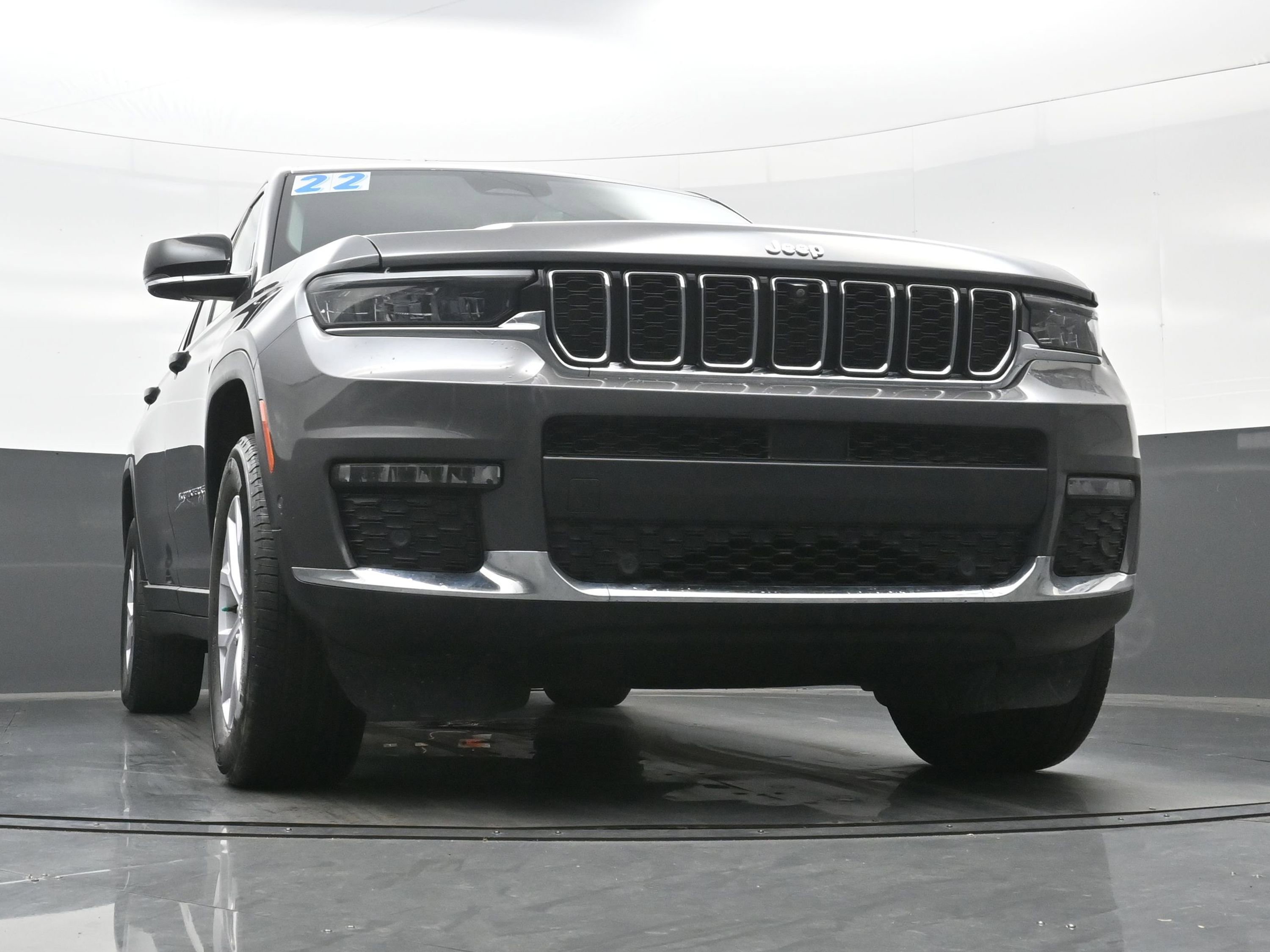 Used 2022 Jeep Grand Cherokee L Limited w/ Luxury Tech Group II image 31