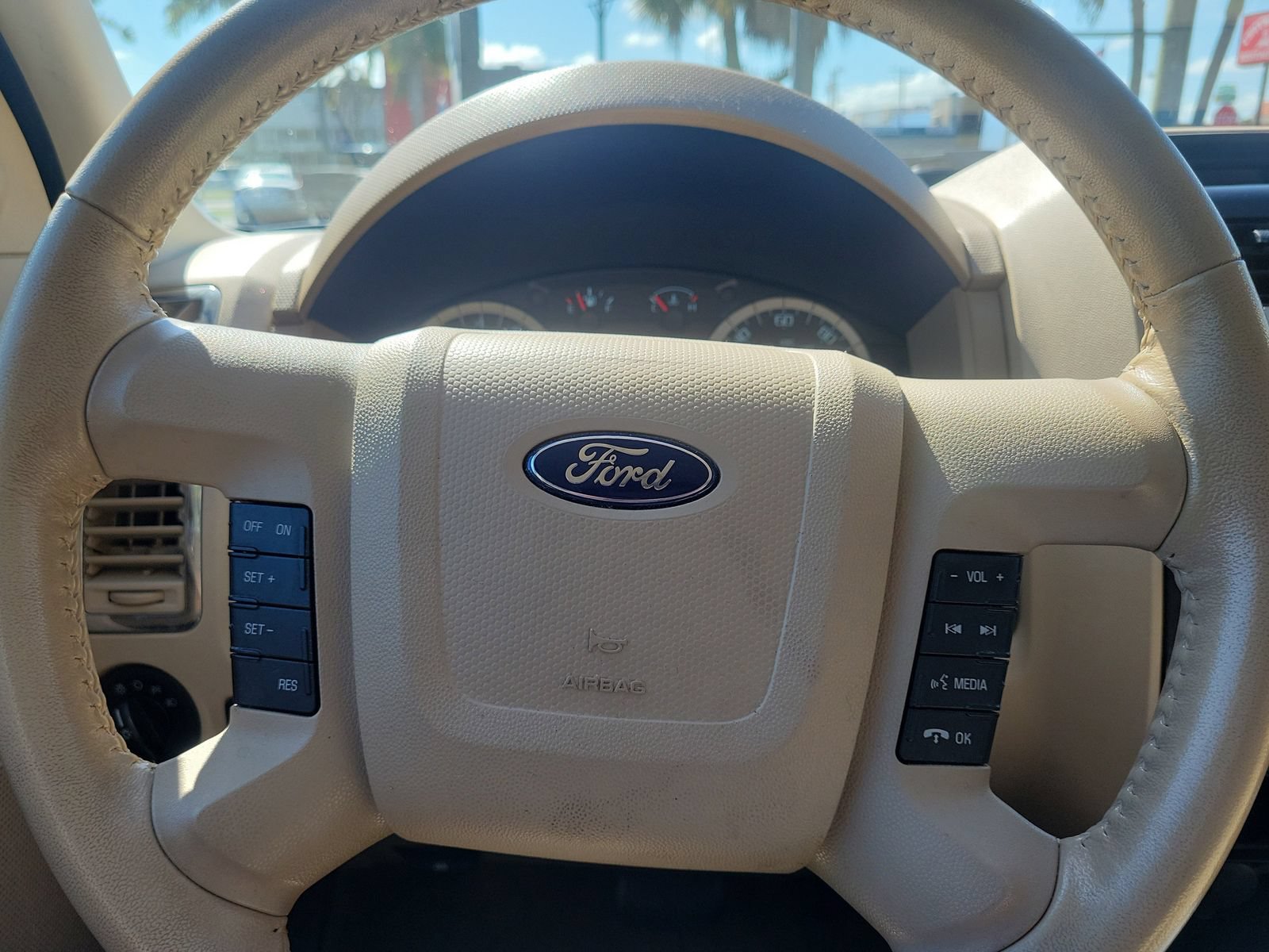 Used 2012 Ford Escape Limited AWD/4WD image 16
