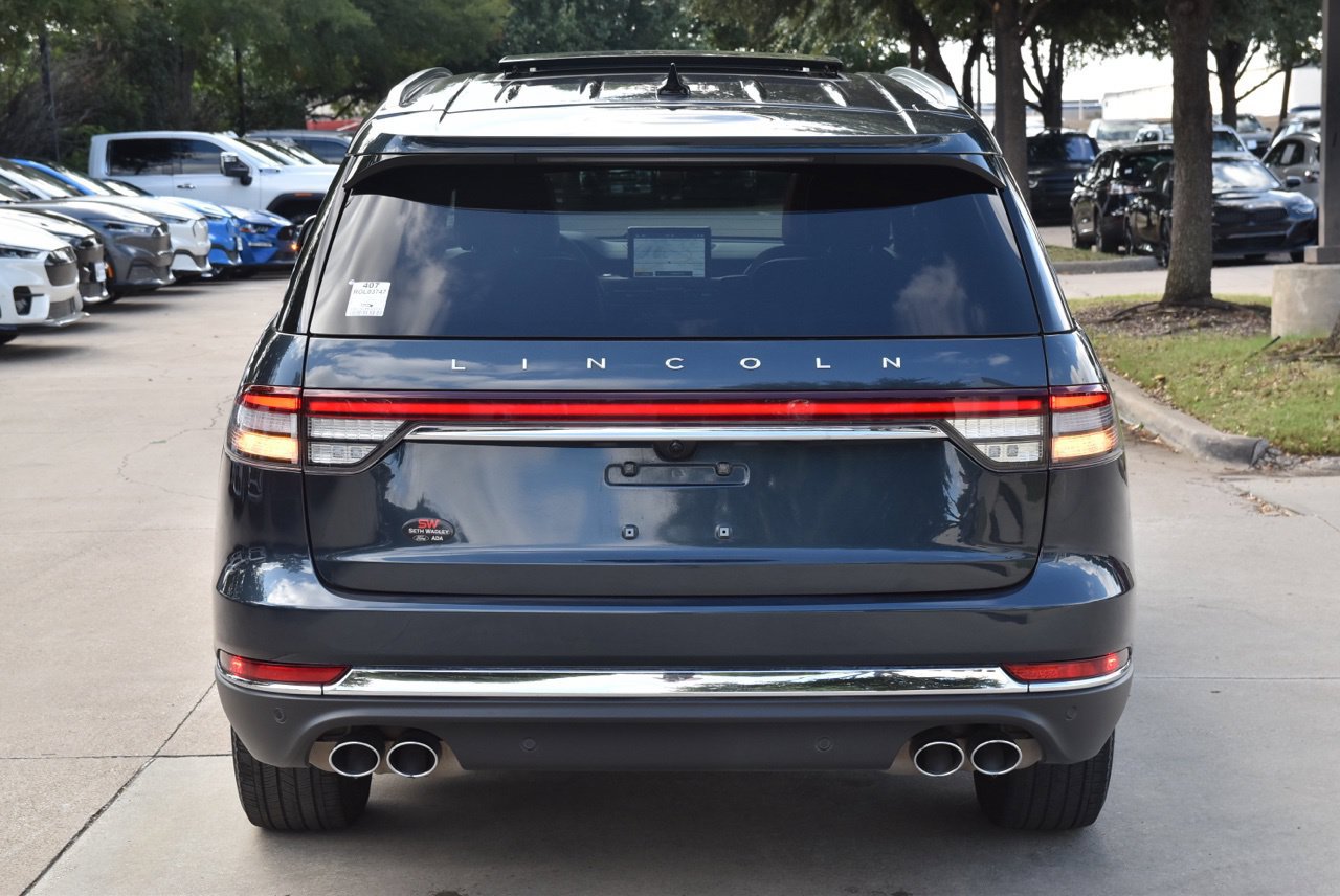 Certified 2024 Lincoln Aviator Reserve AWD/4WD image 9